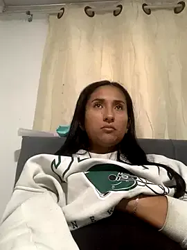 AmberJoulie – webcam model profile photo Image 13