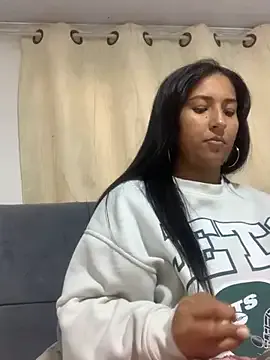 AmberJoulie – webcam model profile photo Image 18