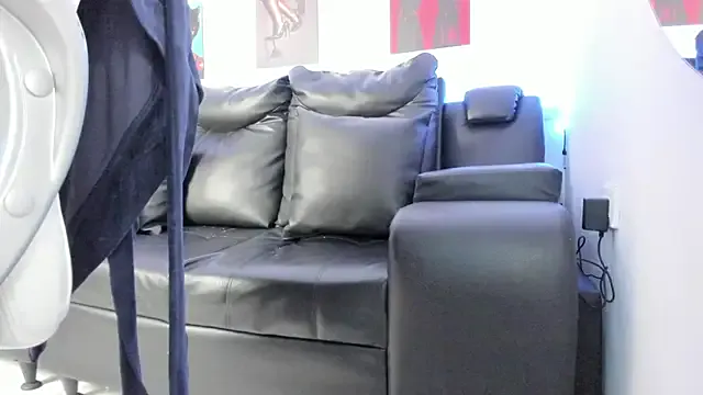 ceceliapidcock – webcam model profile photo Image 8