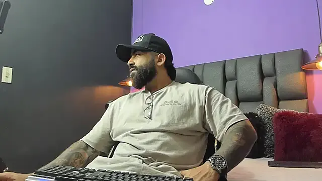 anika_heir – webcam model profile photo Image 16