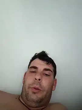 DomManlyGuy – webcam model profile photo Image 3