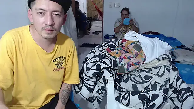 travis_wolf_ – webcam model profile photo Image 10