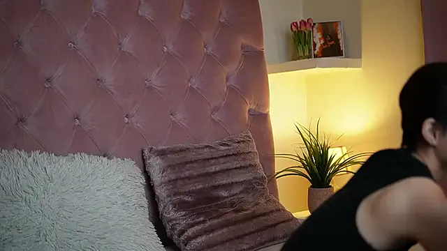 leticiawhitey – webcam model profile photo Image 12