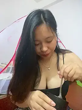 Janhvi- – webcam model profile photo Image 15