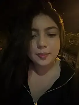 nagi_112 – webcam model profile photo Image 9