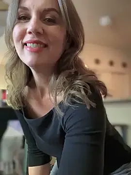 fit_vic – webcam model profile photo Image 14