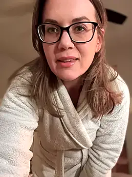 fit_vic – webcam model profile photo Image 4