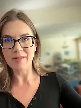 fit_vic – webcam model profile photo Image 9