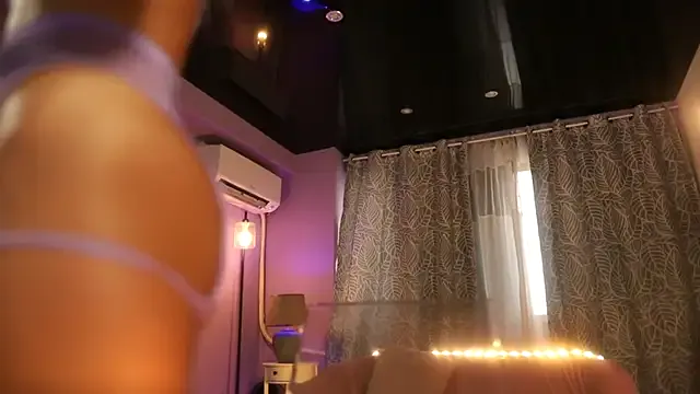 camilleswalley – webcam model profile photo Image 14