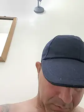 skinny_candy18 – webcam model profile photo Image 19