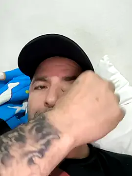 skinny_candy18 – webcam model profile photo Image 8