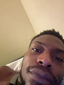 hornyshow_tv – webcam model profile photo Image 4