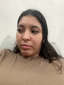 suannedoriean – webcam model profile photo Image 19