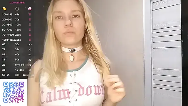 MayaMerciXoxo – webcam model profile photo Image 2