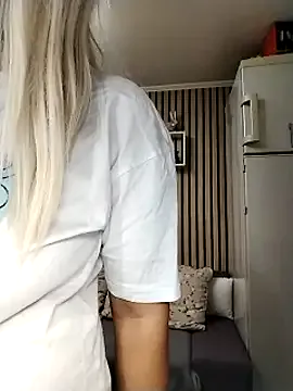 minatokuntteyonde – webcam model profile photo Image 13