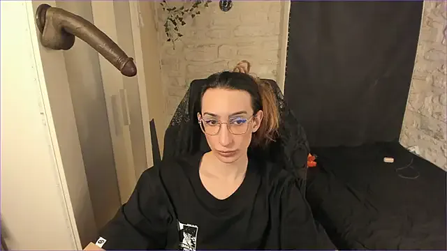 DomManlyGuy – webcam model profile photo Image 5