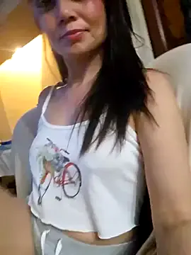 V-Hot-Sweti – webcam model profile photo Image 3