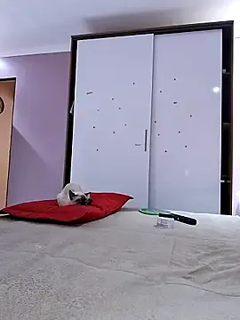 alorianna – webcam model profile photo Image 11