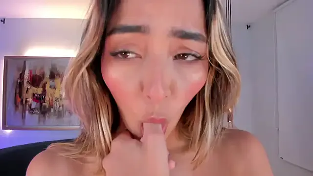 sellapink – webcam model profile photo Image 8