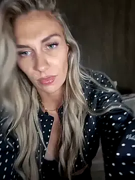 PabloArena – webcam model profile photo Image 9