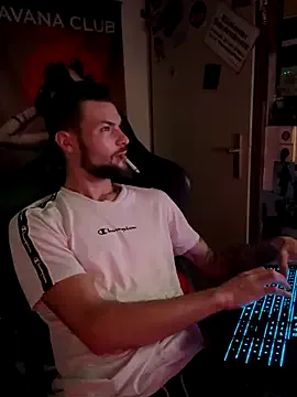 anhkiet_huang – webcam model profile photo Image 4