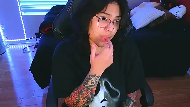 miacanela_xo Image 4
