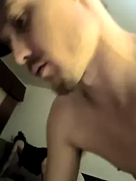 kai101010 – webcam model profile photo Image 2