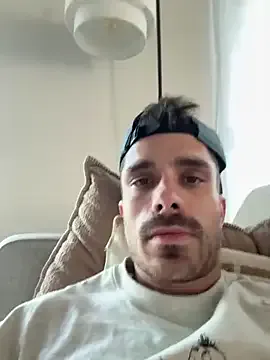 someone_sweet – webcam model profile photo Image 14