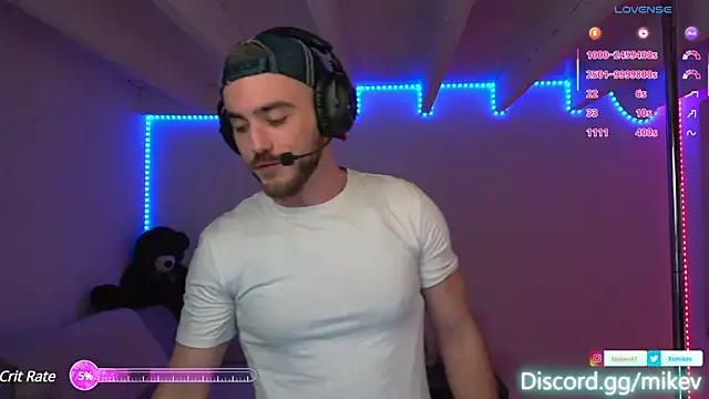 juanastrefeler – webcam model profile photo Image 3