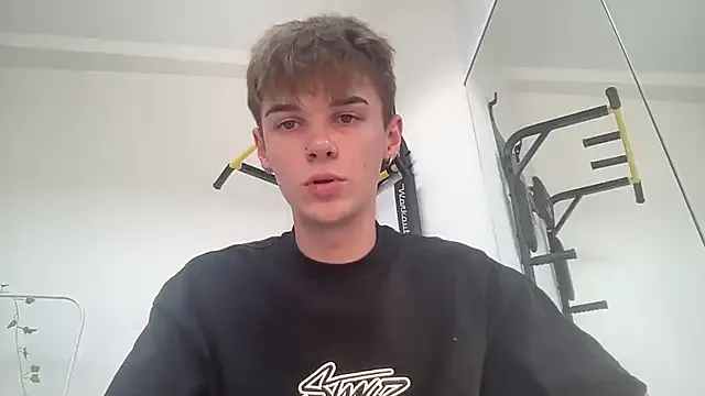 kai101010 – webcam model profile photo Image 11