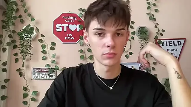 kai101010 – webcam model profile photo Image 17