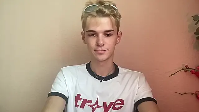 kai101010 – webcam model profile photo Image 5