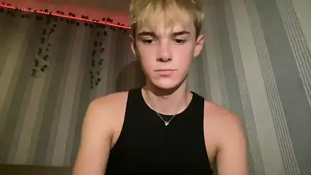 kai101010 – webcam model profile photo Image 7