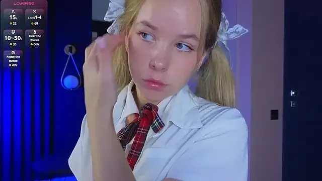 bisexualmilf – webcam model profile photo Image 11