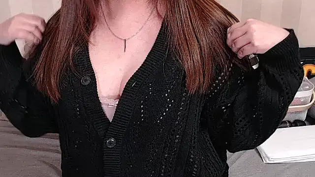 JulieRios – webcam model profile photo Image 9