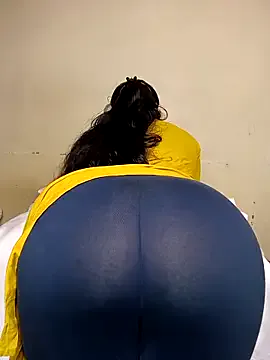 PabloArena – webcam model profile photo Image 3