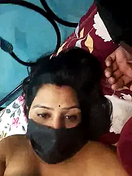 841_yayoi – webcam model profile photo Image 4