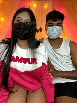 roouse – webcam model profile photo Image 5