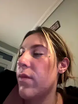 V-Hot-Sweti – webcam model profile photo Image 3