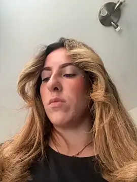 V-Hot-Sweti – webcam model profile photo Image 6