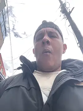 Janhvi- – webcam model profile photo Image 7