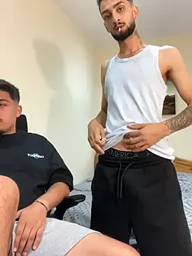 Earth_001 – webcam model profile photo Image 2