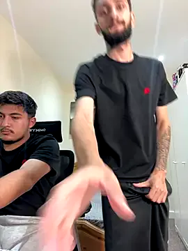 Earth_001 – webcam model profile photo Image 8