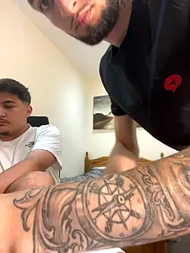 Earth_001 – webcam model profile photo Image 9