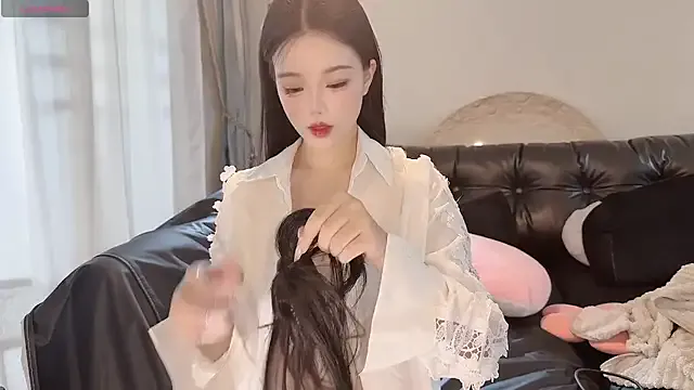 DomManlyGuy – webcam model profile photo Image 3