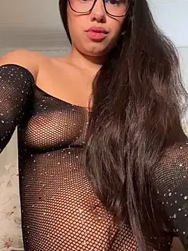 Kakushi_dori – webcam model profile photo Image 11