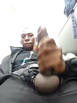 little_show_sexy – webcam model profile photo Image 17