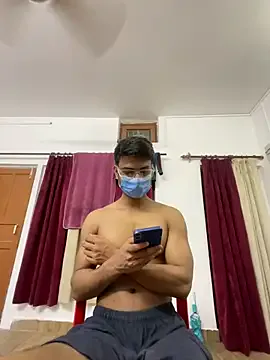 hornyshow_tv – webcam model profile photo Image 12