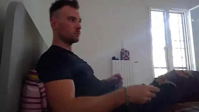 nagi_112 – webcam model profile photo Image 11