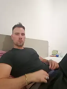 nagi_112 – webcam model profile photo Image 13